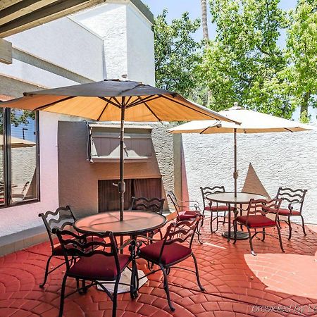 Quality Inn Phoenix Airport Exterior foto