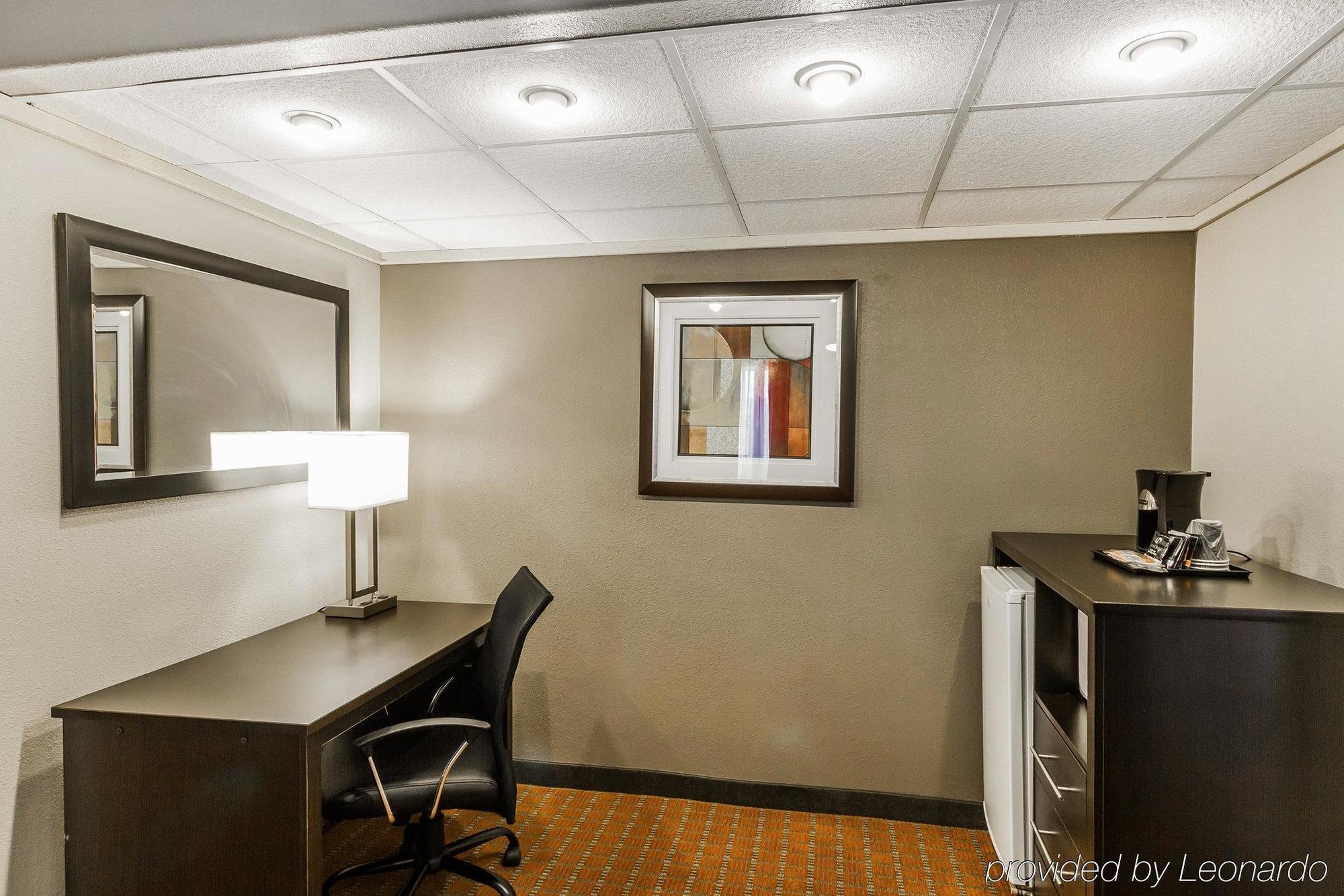 Quality Inn Phoenix Airport Exterior foto